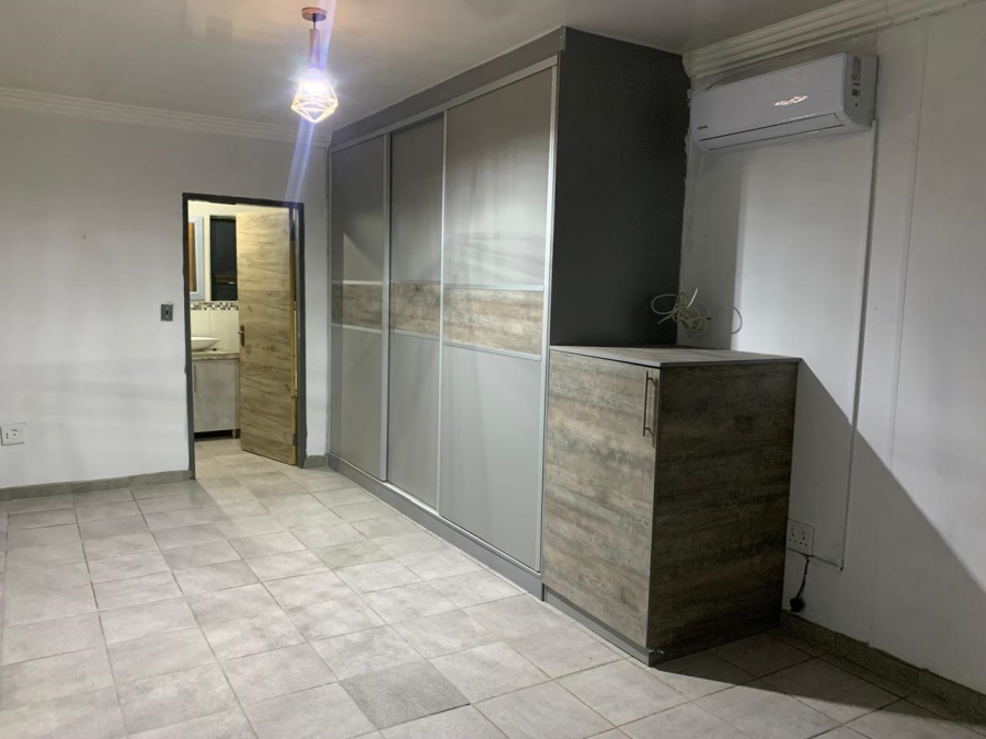4 Bedroom Property for Sale in Waterkloof East North West